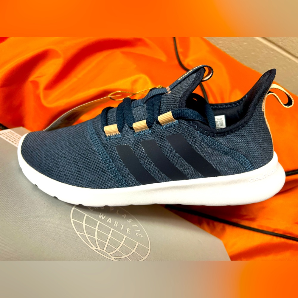 Adidas Cloudfoam Pure 2.0 BRAND NEW Navy & white size 7.5